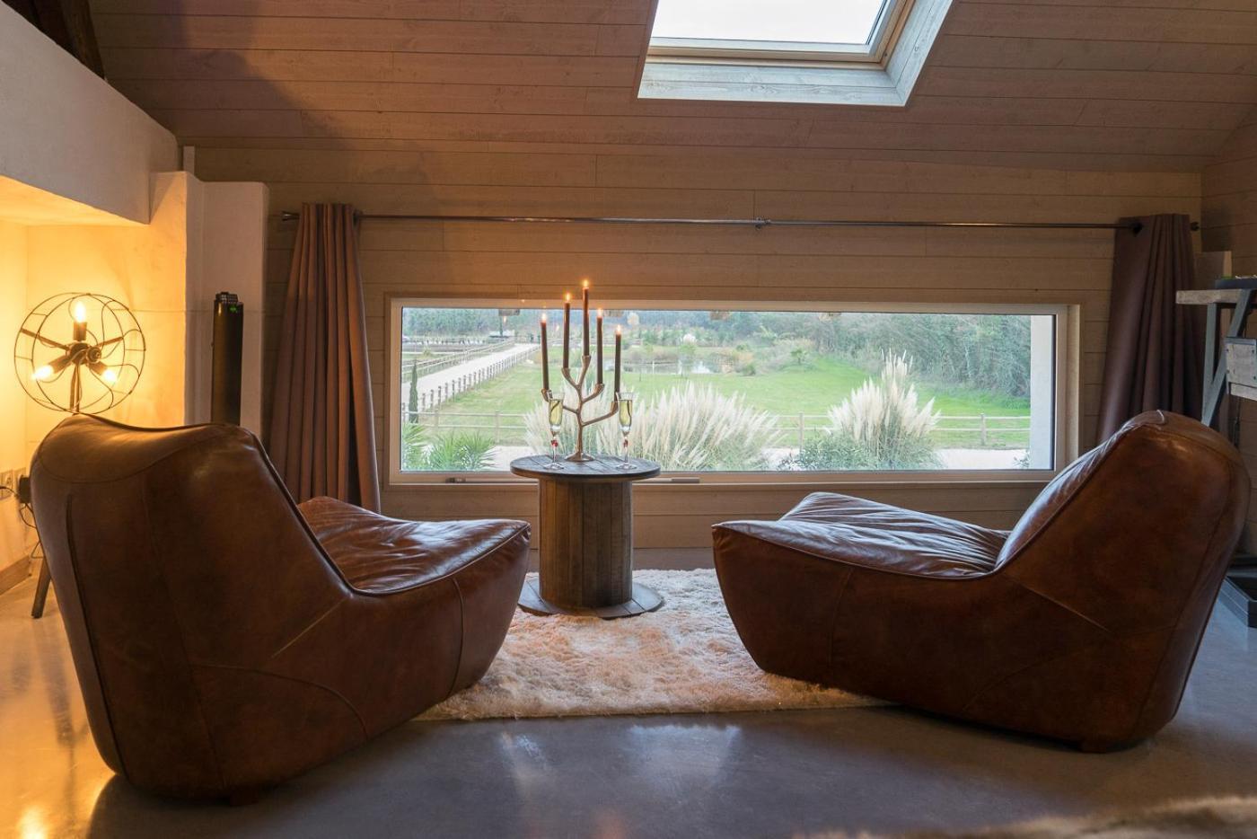Abri Cosy - Suite Romantique En Camargue แซ็ง จิลส์ ภายนอก รูปภาพ